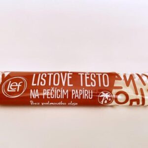 Listové těsto bez palm. oleje na pečícím papíru